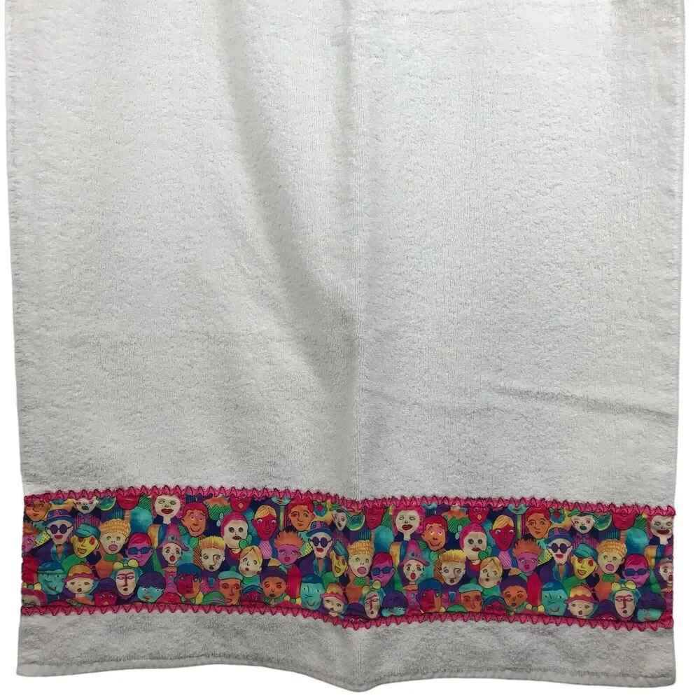 Vtg Cannon Royal Family Classic Towel Set 2 Bath & 2 Hand Mod Illustrated Faces